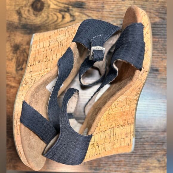 NWOB Toms Black Textile Cork Clarissa Wedges SIZE 9.5 - Picture 5 of 9